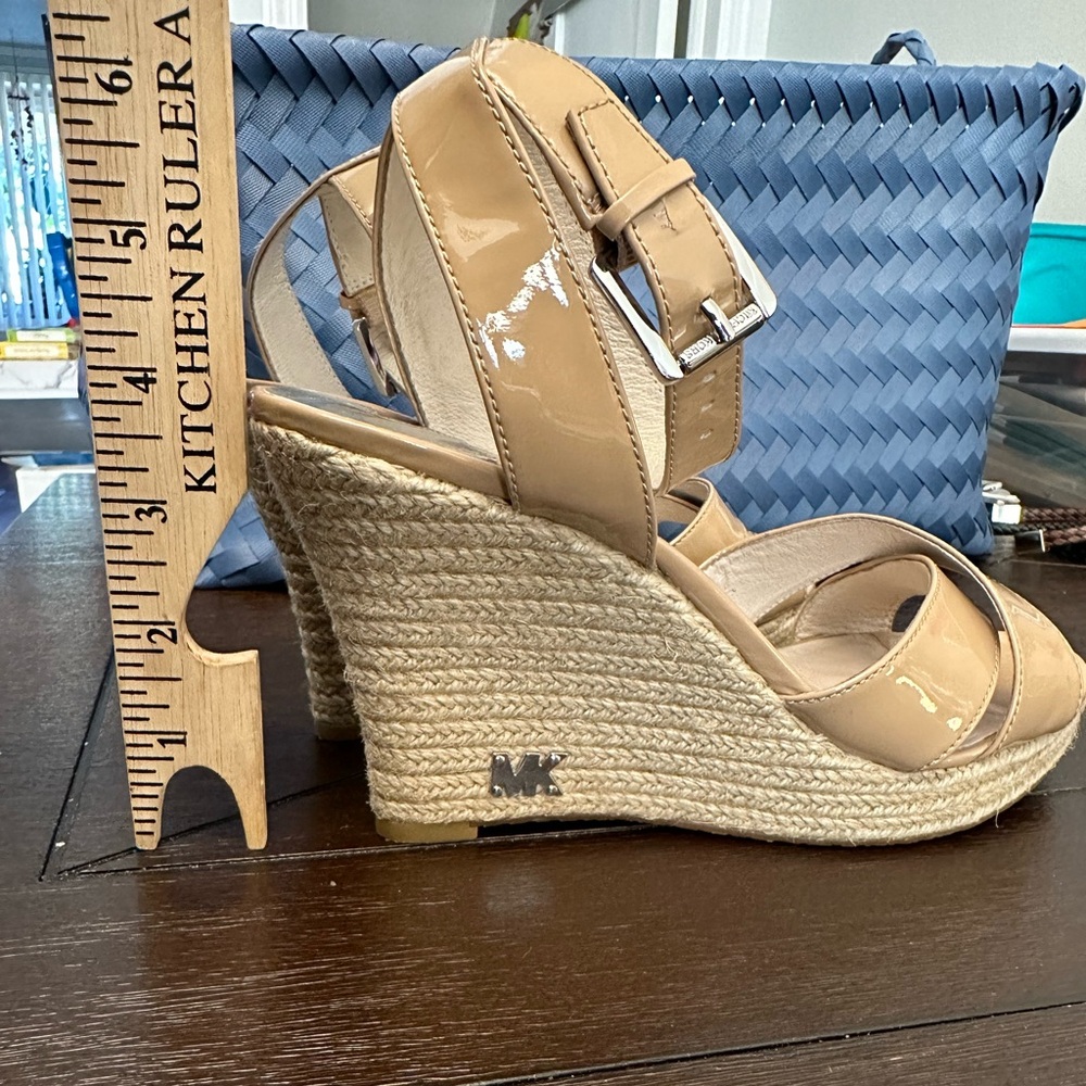 Beautiful Michael Kors espadrilles - Picture 3 of 4